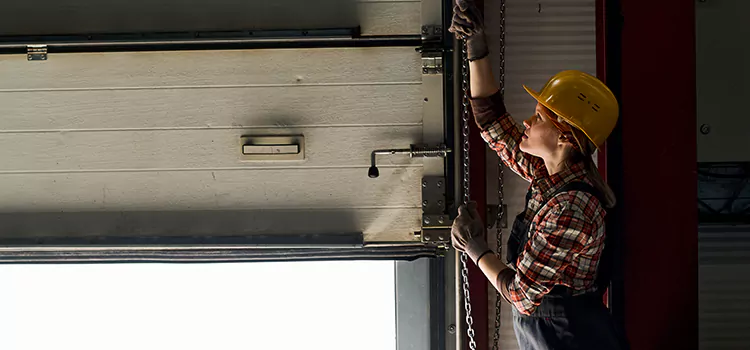 Addressing Common Garage Door Stoppage Issues in Shreveport, LA